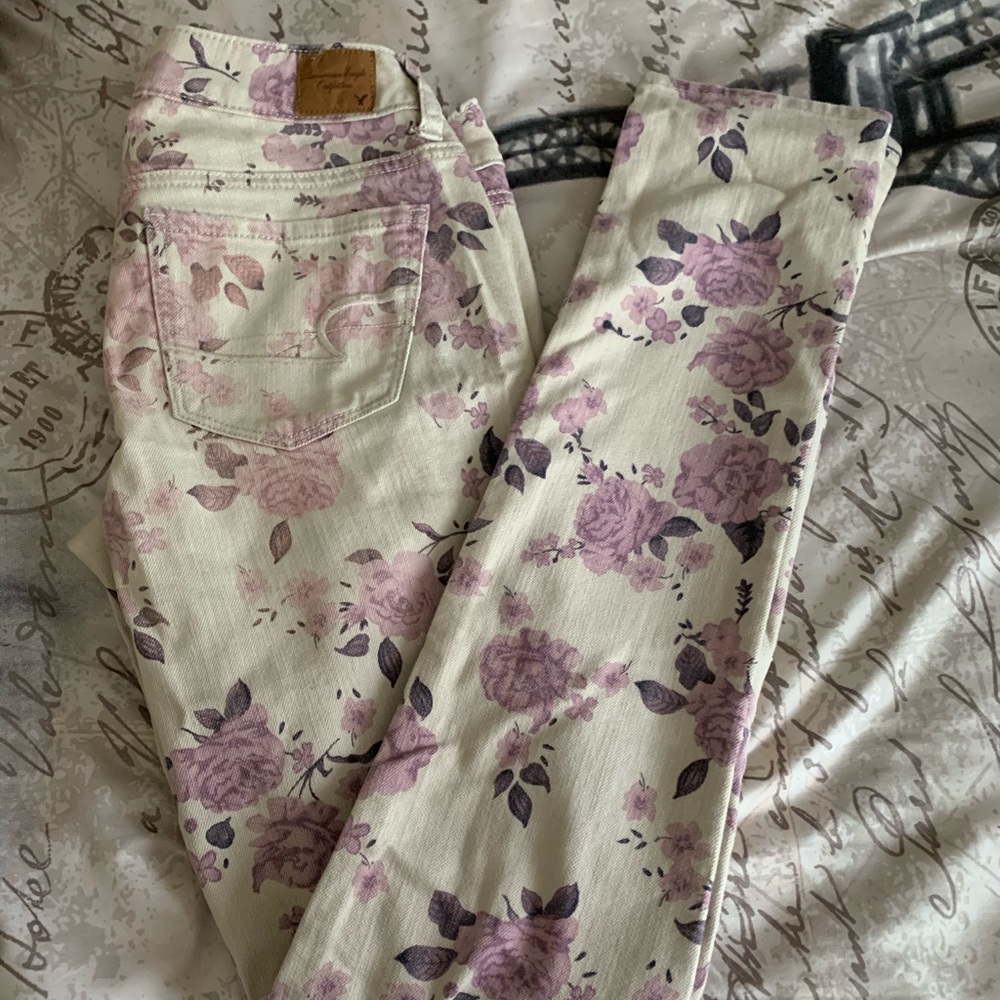 Jeans with flower